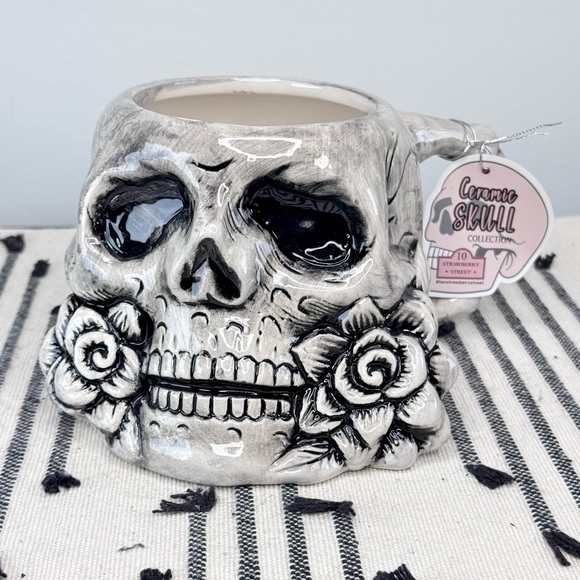 NEW 10 Strawberry Street Ceramic Skull Collection Floral Skull Halloween Mug - Picture 1 of 7